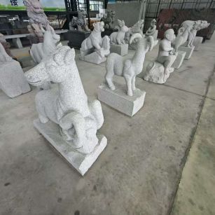 佳木斯芝麻白雕刻 十二生肖 异形雕刻