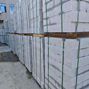 佳木斯芝麻白路牙石，路侧石