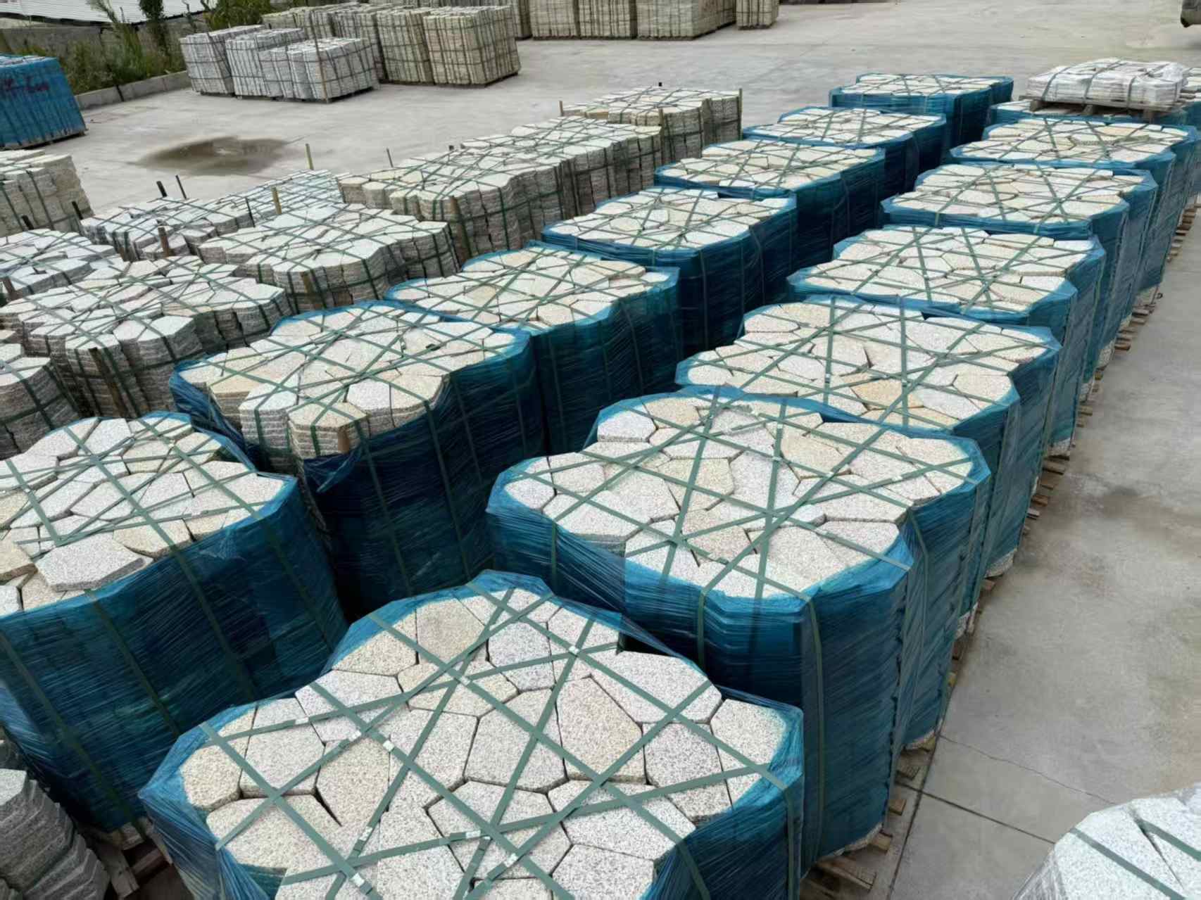 佳木斯黄金麻冰裂纹 碎拼