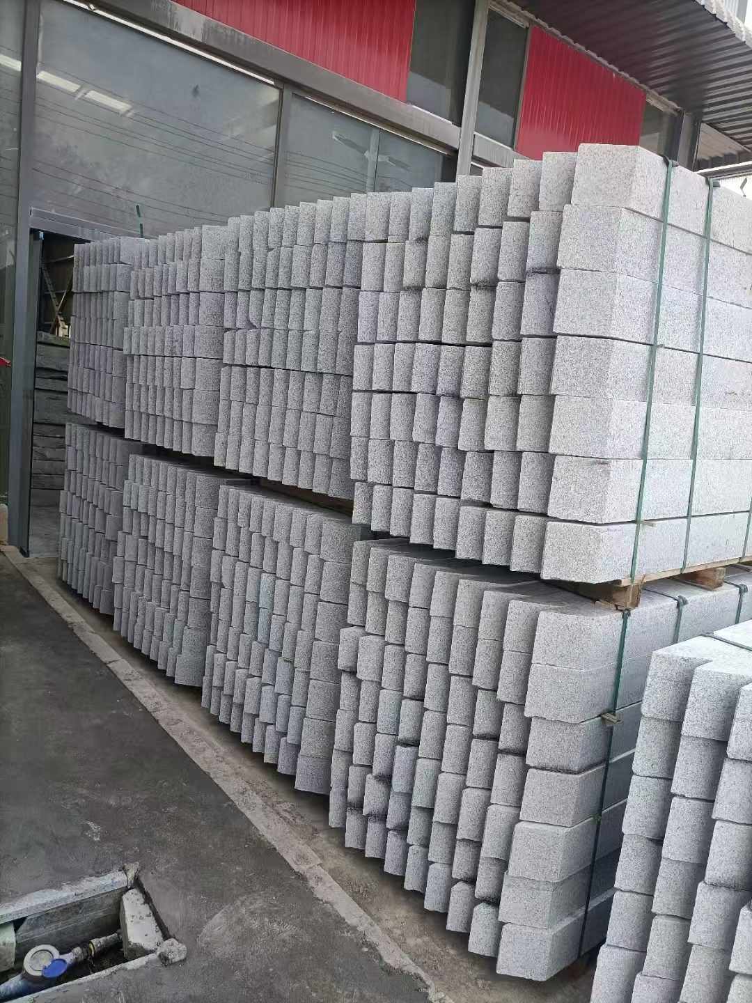 佳木斯芝麻白树围石 树池