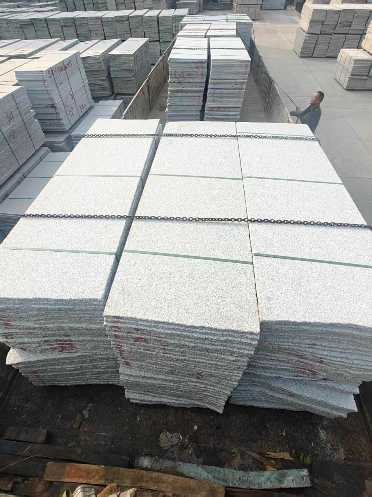 佳木斯芝麻白毛板，石材毛板